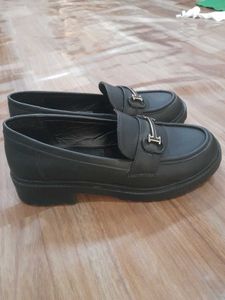 Dressbery Loafers  Selling Due To Size