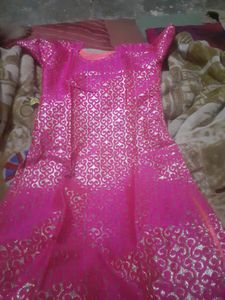 So Beutiful  Women Kurti In Pink Color