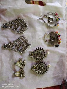 Beautiful Earrings 😍set