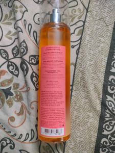 Bath &amp; Body Works Honeysuckle Mist