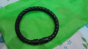 Men&#39;s Adjustable With  Pin Black Braided Bracelet