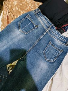 Women Distressed Jeans