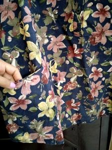 Sale🔥Floral Shirt In Navy Blue Colour