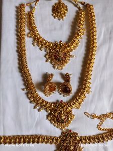Semi Bridal Set