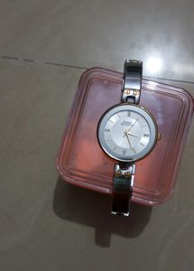 New hmt Quartz Watch For Women