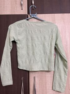 Green Long Sleeve Top