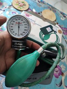 Diamond Dial Deluxe Blood Pressure Apparatus