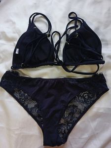16B. BLACK SEXY BRA AND BRIEF SET