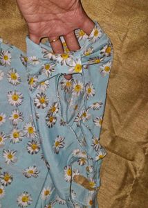 Cute Floral Cold Shoulder Top