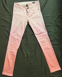 Pink ombre, slim fit jeans.