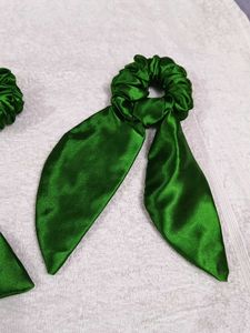Green Scrunchie Set