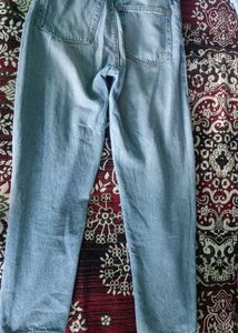 Light Wash Jeans - Classic Denim