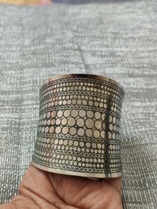 Broad Handcuff - Brass Based