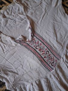 Embroidered White Ethnic Kurta