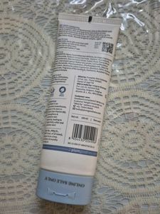 Plum Niancinamide Face Wash