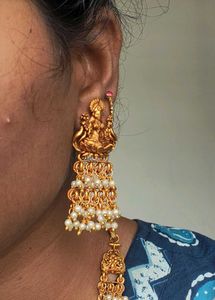 Neeti Long Haram