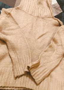 High&#39; Neck Woolen Top🤩