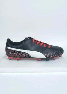 Puma Football shoes/ Soccer Cleats