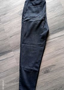 Stylish Black Jeans