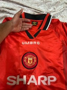 Umbro manchester united jersey