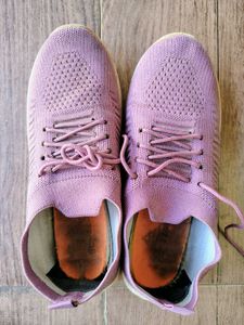 COMBO FLATS AND SNEAKERS