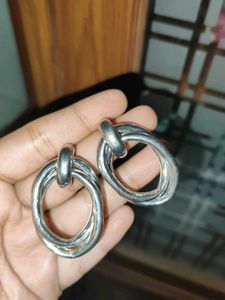 Silver Oval Knot Earrings