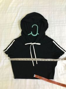 Shein Hooded Cropped Tee Bust 32-34