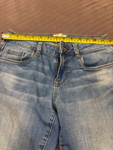 Price Dropp!! Blue Narrow Fit Jeans Size 28