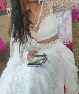 White Lahnga