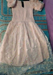 Cute peach Floral dress with flowers design 🩷