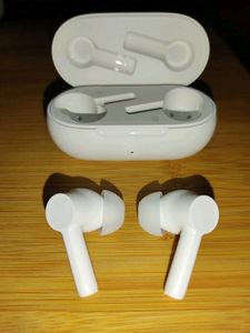 OnePlus Buds Z2 [Minor Scratches]