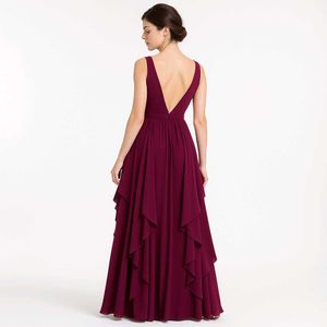 Elegant Burgundy Maxi Dress