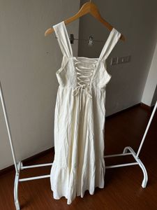 NEW LOOK Square Neck Back-Tie Midi Dress in White