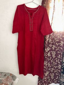Embroidered Long Kurti Combo – Red &amp; Blue (Size M)