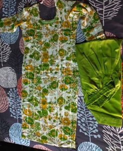Women&#39;s Kurta Set