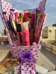 Lipstick &amp; Chocolate Bouquet