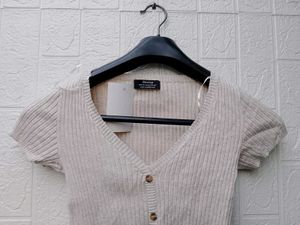 New with tag Pinterest Ribbed Button-Up Crop Top