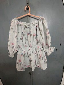Puff Sleeve Floral Top