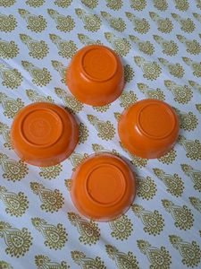04 Plastic Bowl Set