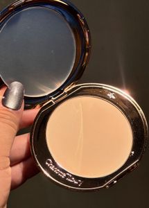 Charlotte Tilbury Airbrush Flawless Finish