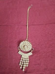 Sparkling Maang Tikka