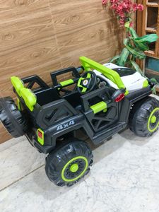 Kid&#39;s Big Size Remote Control Jeep.