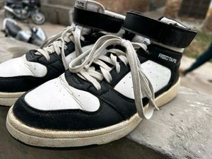 REDTAPE CLASSIC SNEAKERS | GOOD QUALITY | USED