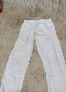 White Leggings With Pockets