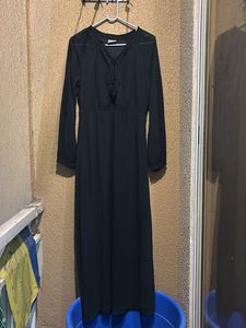 Elegant Black Maxi Dress