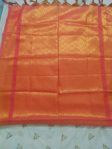 Honouring shawl