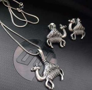 Camel Jewelry Set