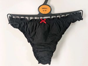 Combo - H&m - Black Ruffle & Lace Briefs