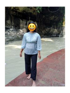 Women Stylish Balloon Top