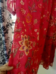 W FOR WOMEN Red Floral Print Kurti